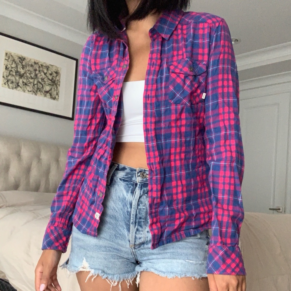 Aritzia TNA classic fit flannel
